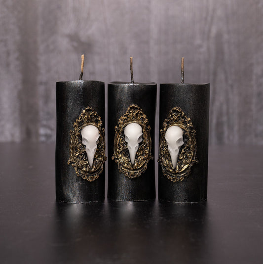 Victorian Crow Skull Candle image 0